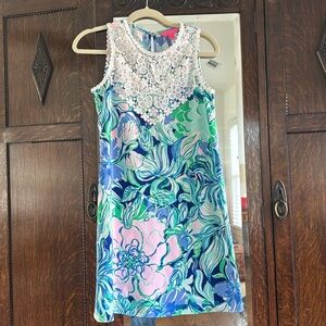 EUC Lilly Pulitzer Shift Dress with Lace Neck